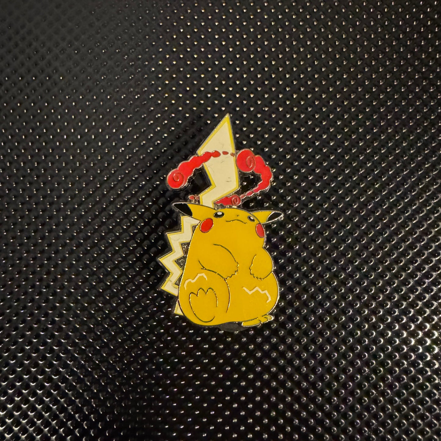 Gigantamax Pikachu Crown Zenith Premium Collection Pin